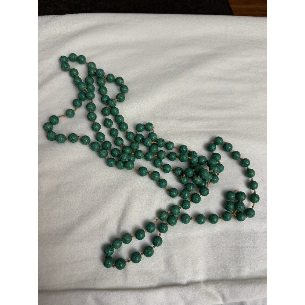 Vintage Green Peking Glass Bead Necklace Knotted Continuous Strand